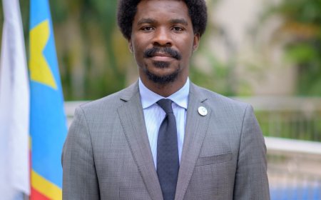 "S’en prendre aux évêques, à Kabila ou à Katumbi n’est ni un bilan, ni un acte de cohésion nationale", dénonce l’opposant Michel Mwika