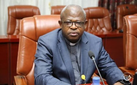L'Église catholique campe sur sa position : pas d'élèves enceintes dans ses écoles, martèle Monseigneur Donatien Nshole
