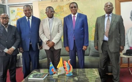 Pacte social pour la paix : Bruno Tshibala salue la détermination de la CENCO-ECC pour une solution négociée en RDC