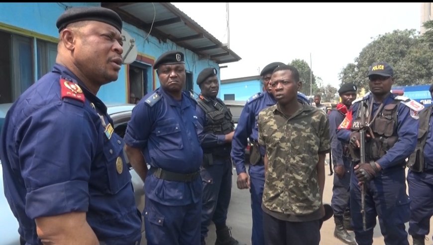 Kinshasa : un faux policier et un faux officier de la Police judiciaire arrêtés à la fourrière de l'échangeur de Limeté