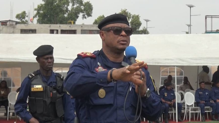 Kinshasa : Le commissaire divisionnaire Israël Kantu exhorte les policiers de la Funa à la discipline et au respect des droits humains