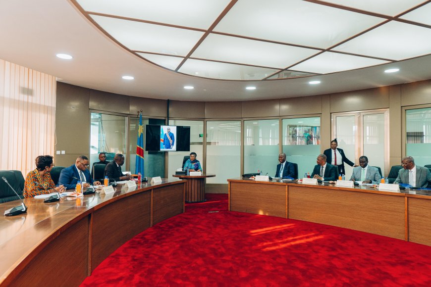 Stabilisation du franc congolais : le gouvernement et la Banque centrale unissent leurs efforts pour protéger le pouvoir d’achat