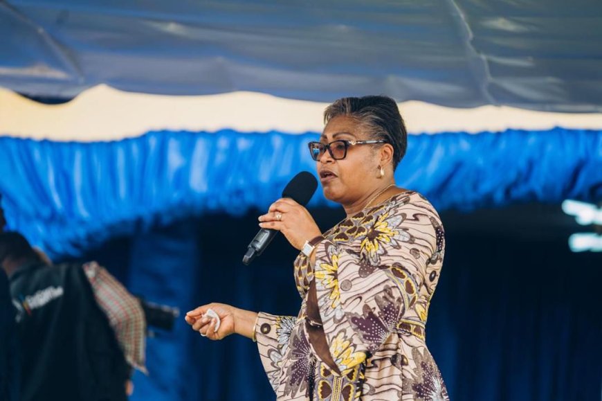 Mongala : la Première ministre annonce le lancement de grands travaux structurants lors de sa visite à Lisala