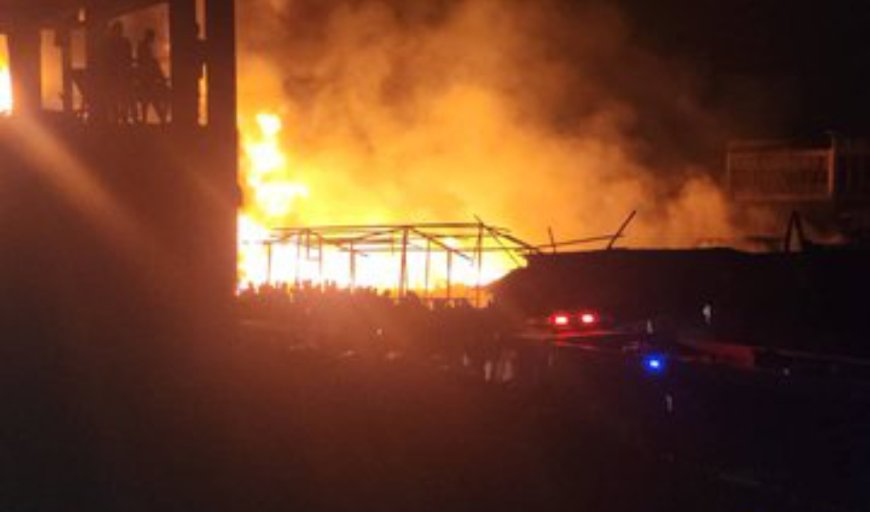 Kinshasa : un violent incendie ravage plus de 50 hangars et maisons d'habitations à Limeté