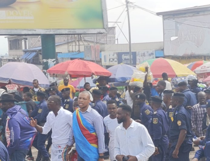 Kinshasa : des jeunes de Lamuka “tabassés et interpellés” à Ngaba lors d'une sensibilisation contre le changement de la Constitution