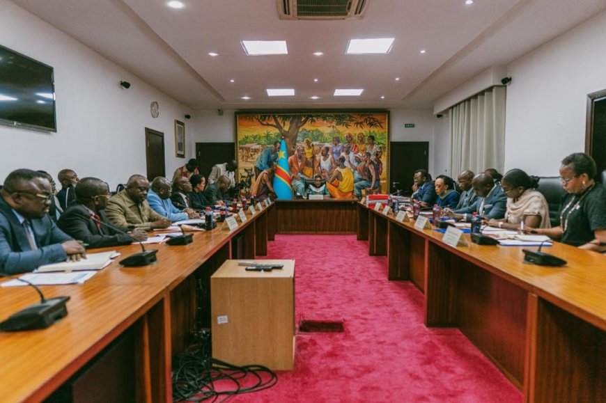 RDC : l'audit de la paie des agents publics, exigé par Félix Tshisekedi, bientôt lancé