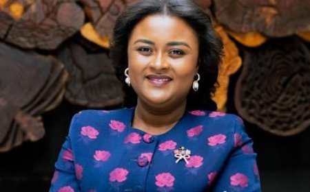 Accueil des migrants expulsés des États-Unis en RDC : Francine Muyumba du FCC réclame le contrôle du parlement