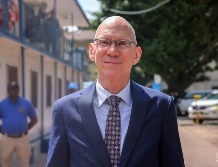 RDC : James Swan, nouveau chef de la MONUSCO, arrive à Kinshasa et appelle à une paix durable