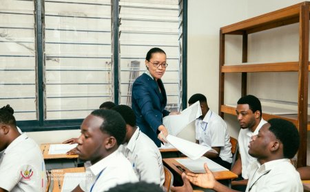 RDC : plus d'un million d'élèves finalistes participent aux épreuves de la dissertation