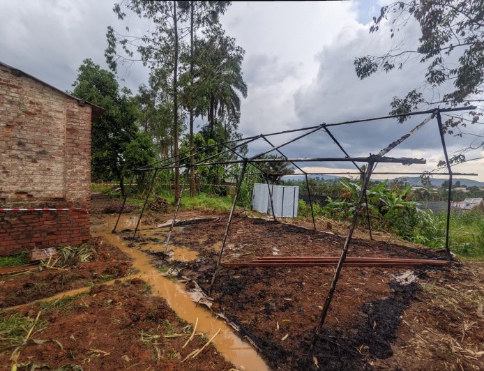 Panique à Mongwalu : dix-huit patients suspects d'Ebola en cavale après l'incendie d'une tente de soins