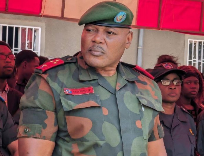 Kinshasa : Félix Tshisekedi nomme le  ‎lieutenant-général Jean-Pierre Kasongo Kabwik à la tête d'une task force anti-insalubrité