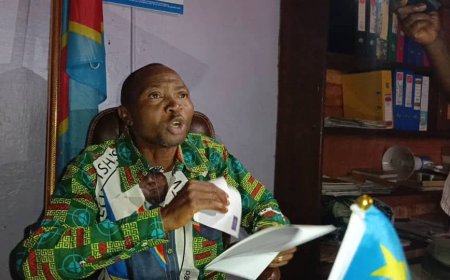 Kasaï : l'Assemblée provinciale recommande la suspension du maire de Tshikapa pour avoir déchiré la Constitution, celui-ci conteste les faits