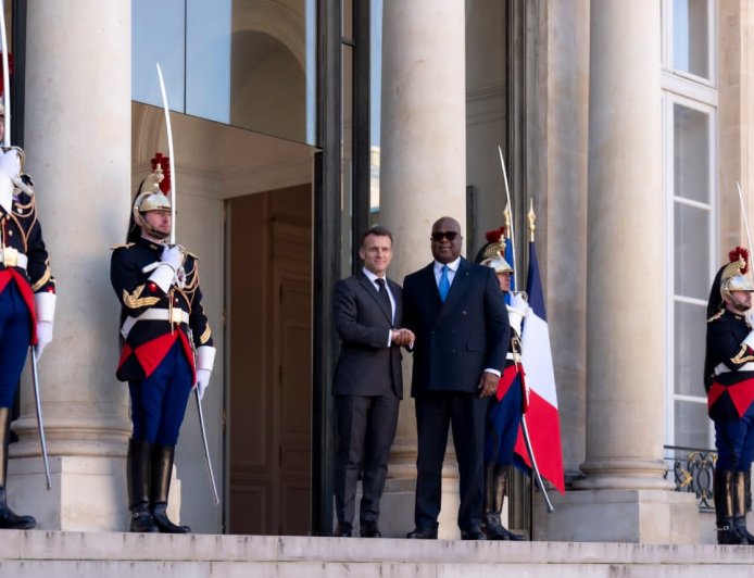 Lutte contre Ebola : Emmanuel Macron promet une réponse française coordonnée à Félix Tshisekedi