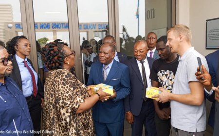 ‎Kananga : la ministre Sombo remet les clés de nouvelles infrastructures de l'UNIKAN et appelle à une gestion rigoureuse