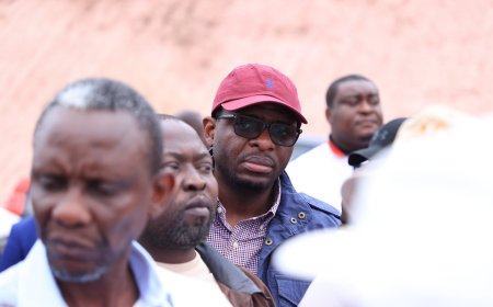 Kinshasa - Rocades : le député national Éric Tshikuma salue les progrès et promet un suivi rigoureux des travaux