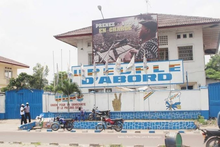 “Le Peuple d'abord” trahi : Tharcisse Loseke accuse Félix Tshisekedi d'avoir abandonné l'héritage d'Étienne Tshisekedi