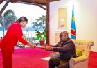 “Oui, je le veux” : après la marche, Grâce Kutino remet le cahier des charges des jeunes à Félix Tshisekedi
