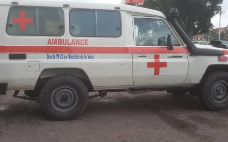 ‎Ambulances remises par le ministère de la Santé : aucun détournement d'aucune des deux à déplorer (Mise au point)