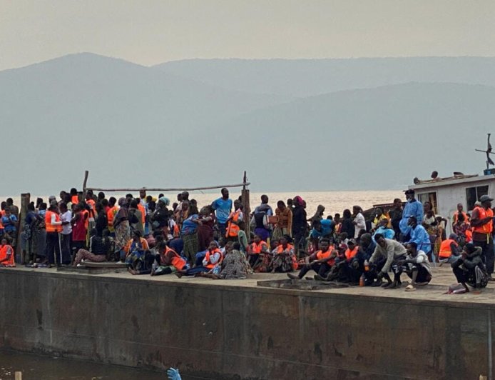 ‎RDC : levée de l'isolement du bateau suspect à Kinshasa, aucun cas d'Ebola détecté