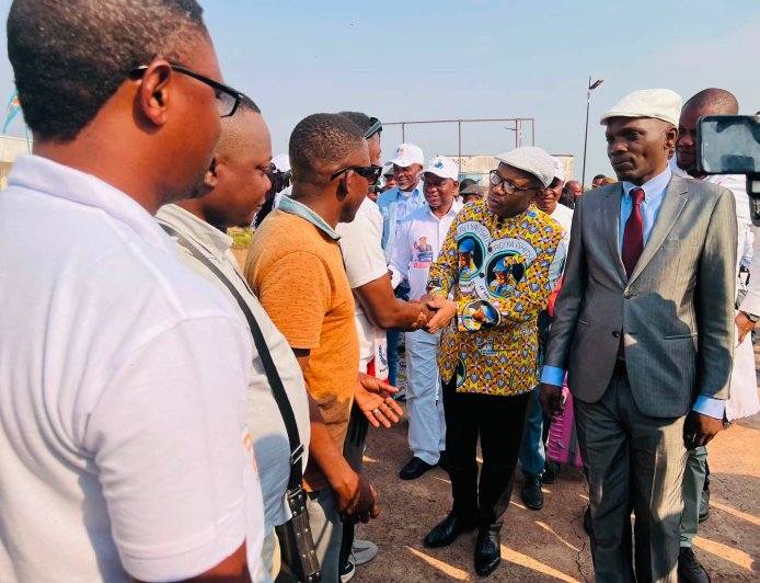 Redynamisation de l'UDPS-Tshisekedi : Déo Bizibu conduit une délégation de cadres à Mbuji-Mayi