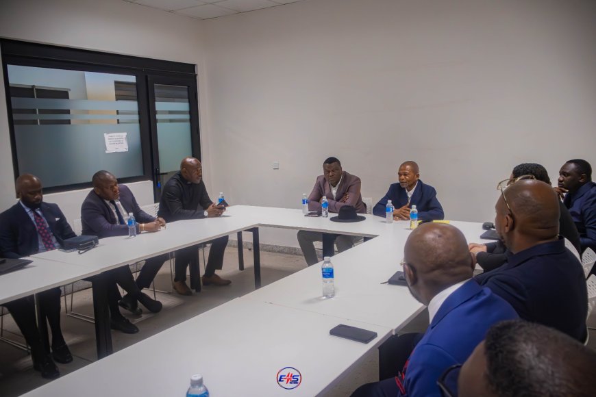 Dialogue et référendum en RDC : l'archevêque Ejiba Yamapia consulte la jeunesse congolaise