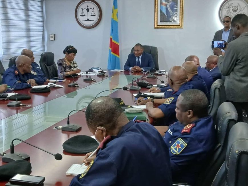 ‎RDC :Firmin Mvonde lance une traque judiciaire contre les dérives sur les réseaux sociaux