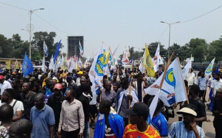 Kinshasa : la marche de l'opposition dispersée à Limete par des jeunes de l'UDPS-Tshisekedi, des interpellations signalées en provinces