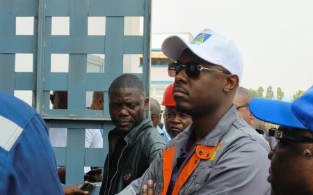 Kinshasa dans le noir : les Kinois dénoncent des coupures prolongées et appellent à une marche de protestation