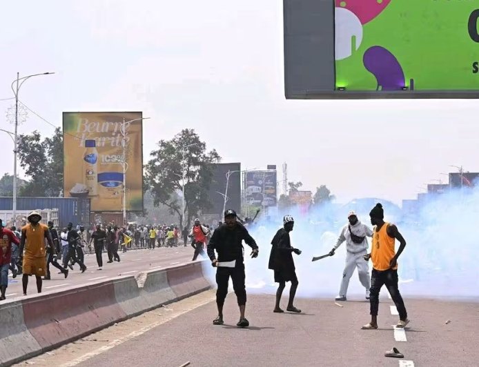 Marche de la 64 : la CNDH accuse des individus munis de machettes et de bâtons d'avoir empêché la progression des manifestants à Limete