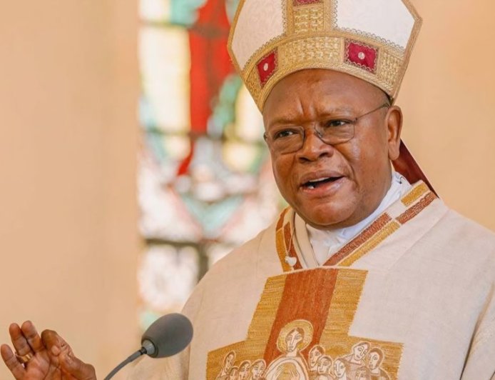Kinshasa, jadis "Kin la belle", devenue "une immense poubelle" : le Cardinal Ambongo appelle à une conversion écologique