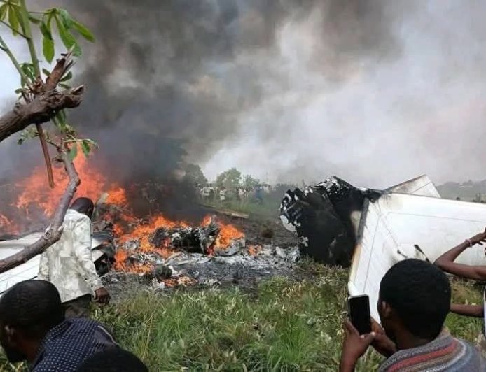 Crash aérien de Kenge : les FARDC accusent un youtubeur pro pouvoir de propager des "histoires sans fondement logique" et menacent de poursuites judiciaires