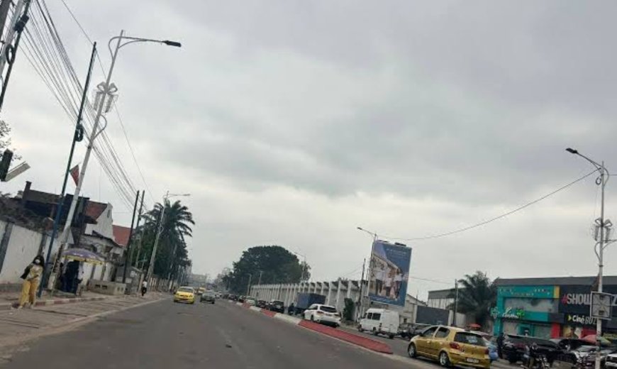Kinshasa : l'Hôtel de ville interdit tout stationnement sur l’avenue Colonel Monjiba et aux abords des écoles