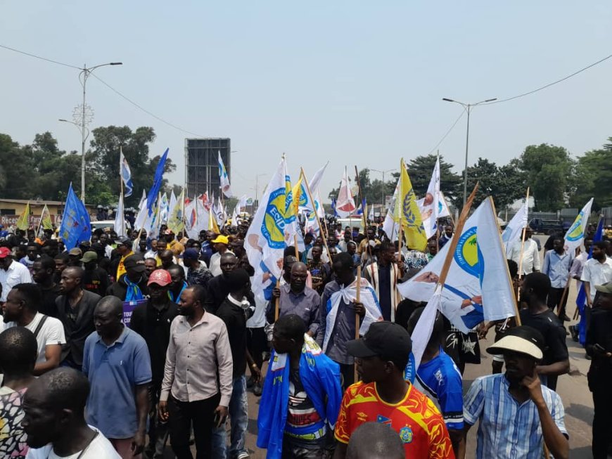 Kinshasa : la marche de l'opposition dispersée à Limete par des jeunes de l'UDPS-Tshisekedi, des interpellations signalées en provinces