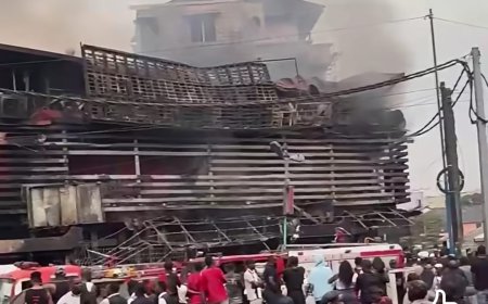 Kinshasa : un violent incendie ravage le bâtiment abritant Metro Bar et Pigeon Vert à Bandalungwa
