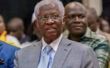 Kinshasa : Alexis Thambwe Mwamba, âgé de plus de 80 ans, arrêté vendredi matin par les forces de sécurité