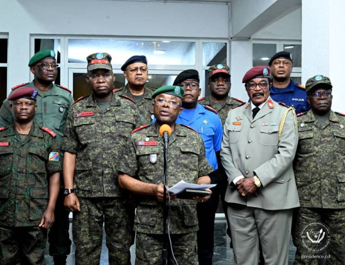 Joseph Kabila à la tête du FRN : Félix Tshisekedi instruit les forces de défense de protéger le territoire et les populations