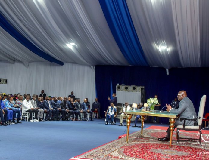 ‎RDC : Félix Tshisekedi convoque les parlementaires de l'Union sacrée dans un contexte de tensions politiques